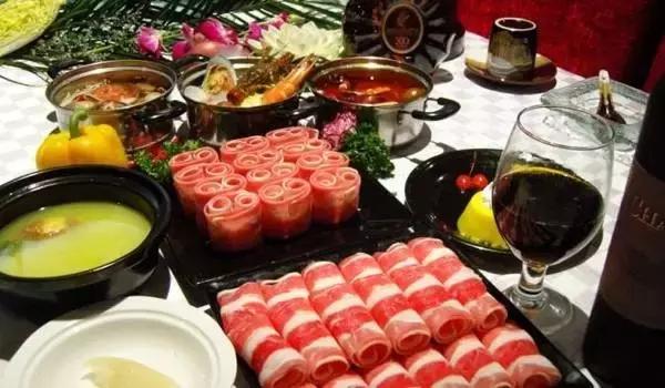 结婚吃什么美食（两个人的生活习惯）