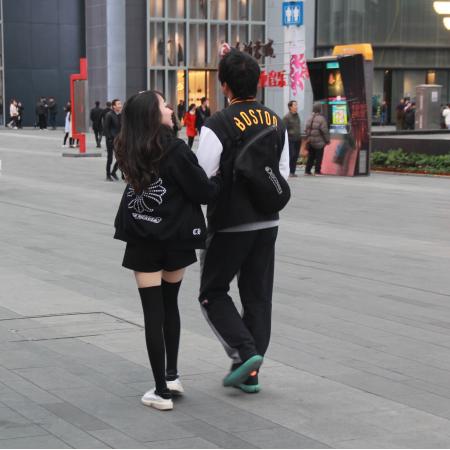 成都冬季外套平均气温的长尾关键词有哪些
