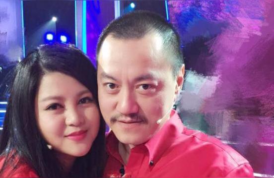 原唱是赵英俊.有点像当年汪峰的舒明浩123.旭日