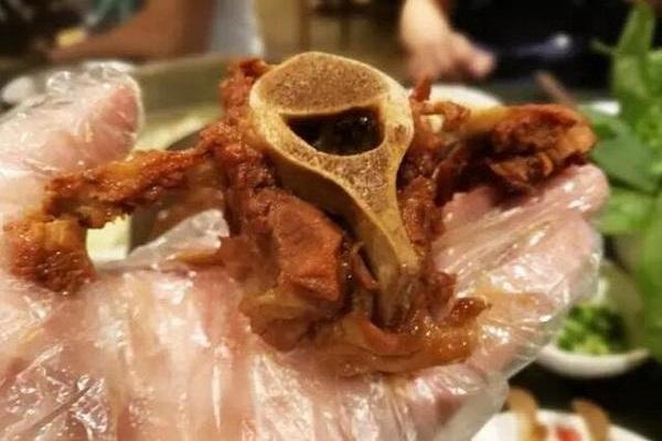 男孩羊宝宝起名怎么起(喜羊羊与灰太狼中羊的名字)
