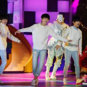 桂林市哪里有大的演播厅