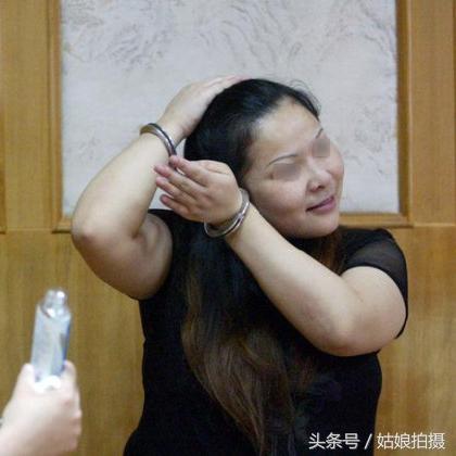 武汉市医院头发挂什么科