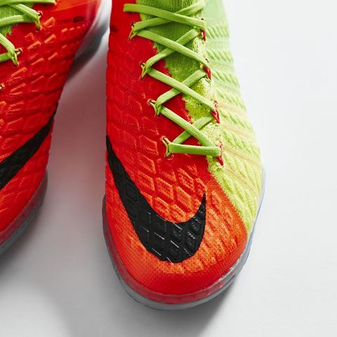 x系列足球鞋多少钱