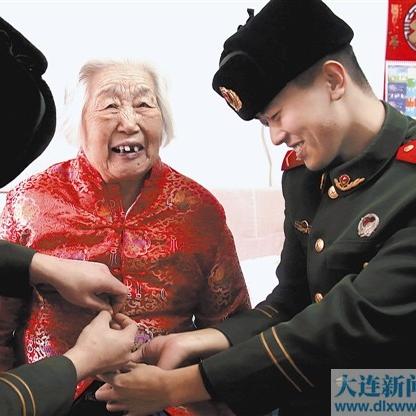 去大连市什么地方买唐装