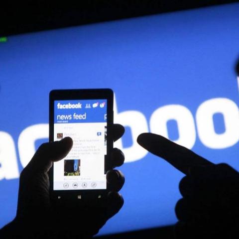 如何在电脑登录facebook账号 相关的长尾关键词有哪些 