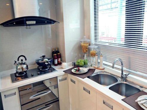 厨房装修用什么瓷砖