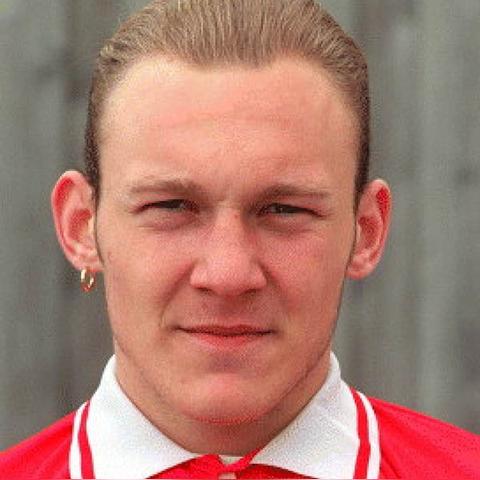 头发最高的足球运动员是谁的长尾关键词有哪些