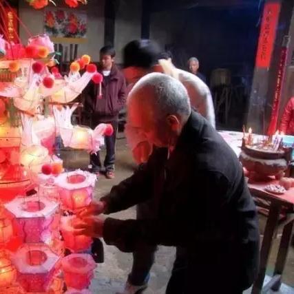 厦门市哪里有花篮店卖的