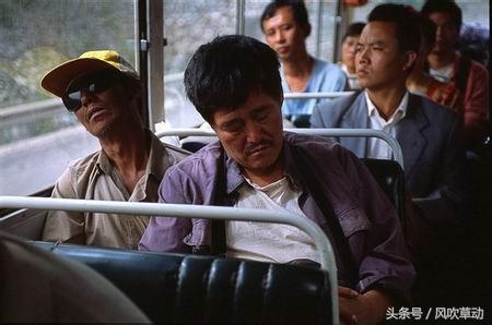 梦境迷离，解析反复梦到死人复活的深层含义