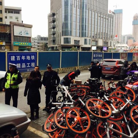 武汉市哪个区商场多一些