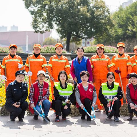 武汉市的城管叫什么名字