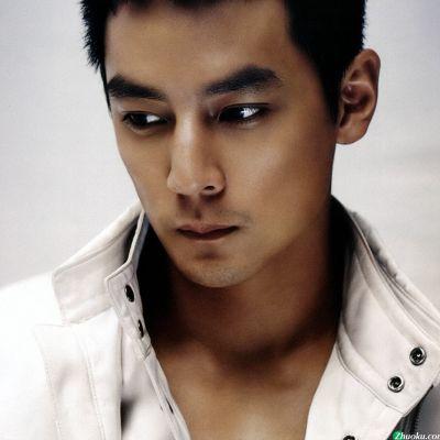 电脑游戏（电脑游戏，一种现代娱乐的魅力展现）