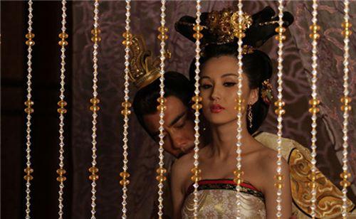 梦境的困扰，面对经常梦见自己女朋友被别人夺走的深层解析与心理调适