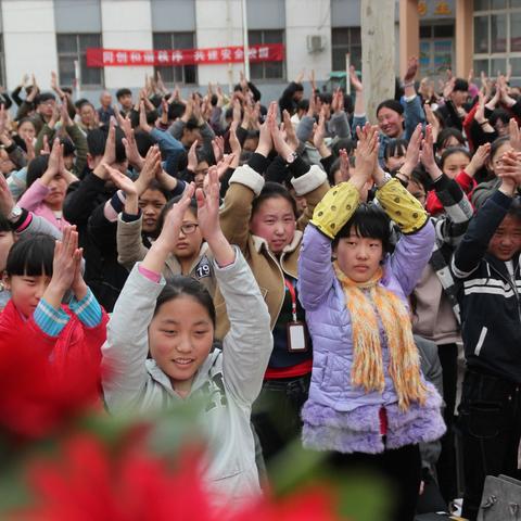 河南城关镇第一中学的相关长尾关键词有哪些