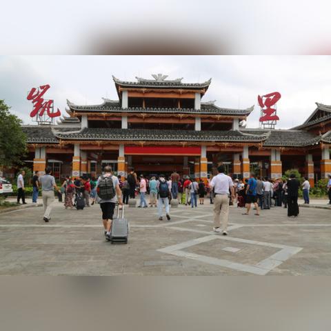 海口和济南哪个城市更好些？