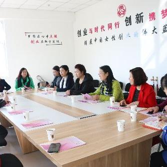 甘肃人想来内蒙上班，呼市和包头哪个地方适合定居？为什么？