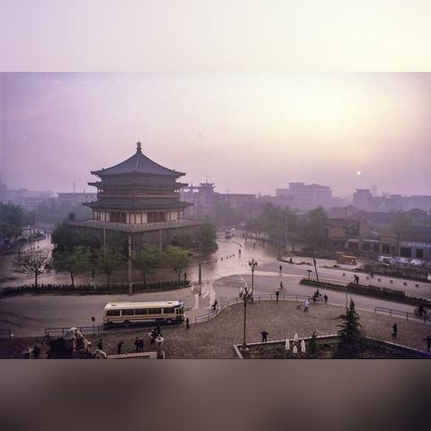 西安市经发大厦三楼怎么样