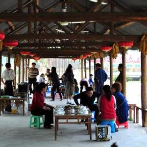 南宁市乐8小镇适合多大小孩玩？