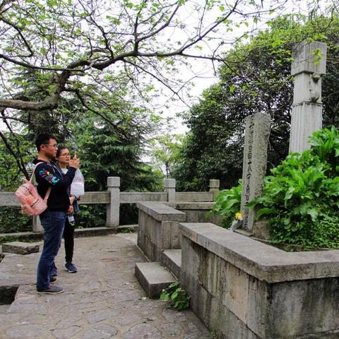 武汉市墓地什么价