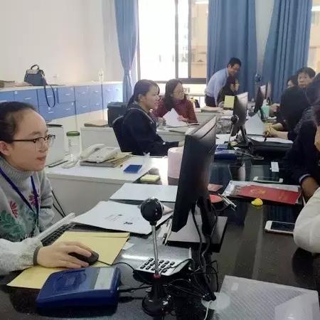 南宁市办学生市民卡需什么证件？