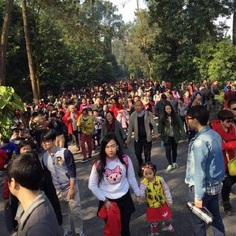 南宁火车站到清秀山的相关长尾关键词有哪些