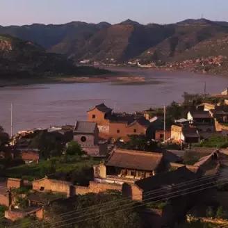 吕梁过正月十五，人们喜欢转“九曲黄河阵”，这是什么新鲜的习俗？