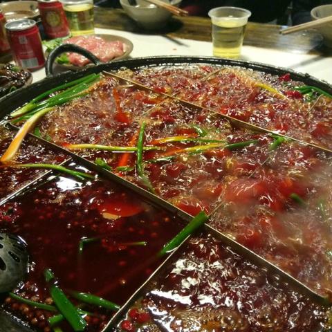 成都市 回龙湾庭院火锅的长尾关键词有什么