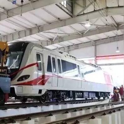 南宁苏卢公交车站到区人民医院坐几路公交车？