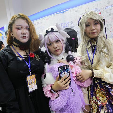 济南市哪里卖假发最全的