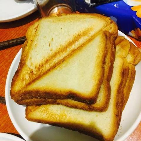 哈尔滨市的美食街在哪里