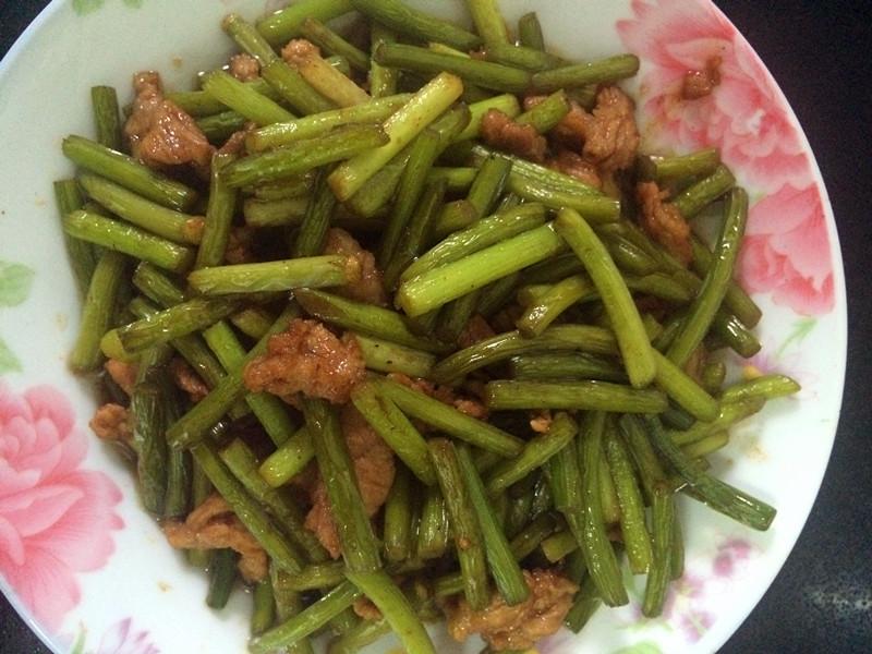 农村街上有什么美食（现在农村集市上）