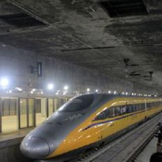 足球场的面积越是多少