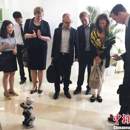 陈建足球运动员是谁的长尾关键词有什么