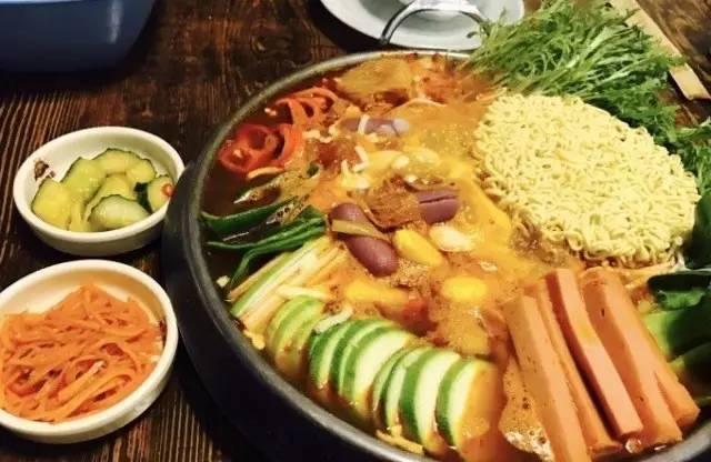 梦到吃美食代表什么（孕妇适合吃哪些清淡食物）