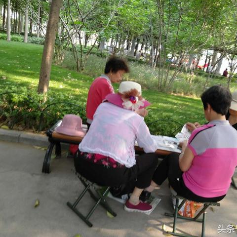 ai人工智能打牌神器扑克的相关长尾关键词有哪些