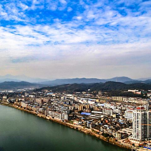 台湾面积大还是福建大？