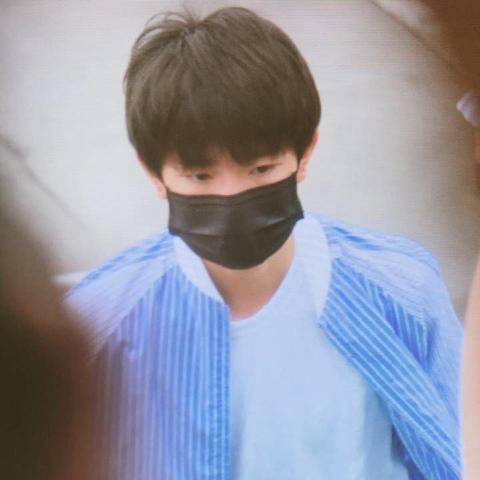 王源的学校在重庆哪个区