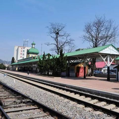 大连市百年城在什么地方