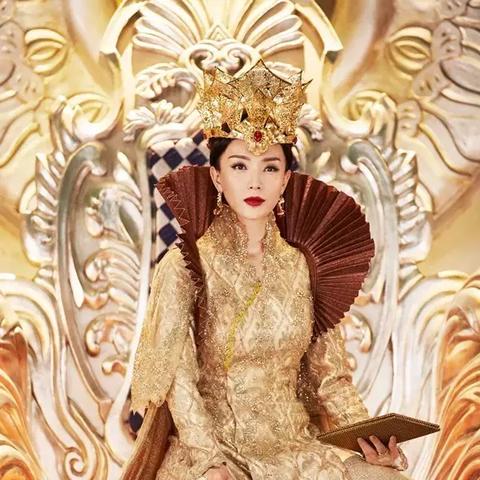 紫微斗数里，母亲的星盘藏着哪些爱恨纠葛