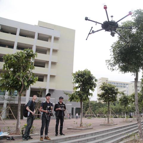 东莞市在哪里坐飞机
