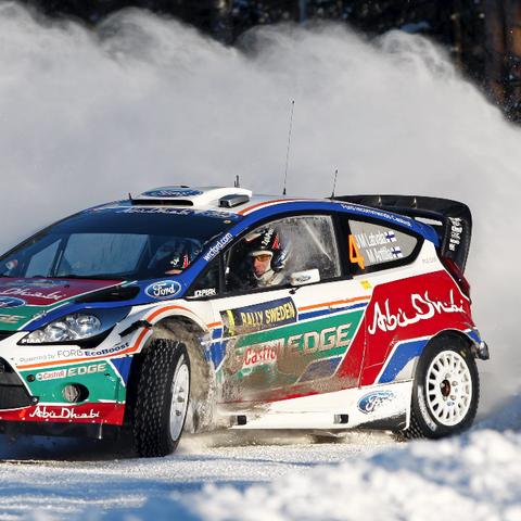 拉力赛车游戏（拉力赛车游戏，速度与激情的极致体验）