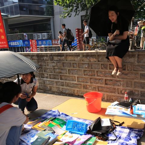 济南市跳蚤市场在哪里