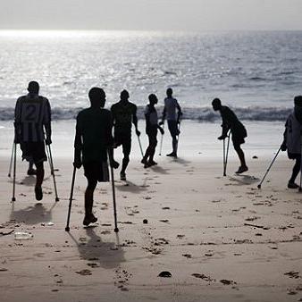 足球怎么穿着买划算