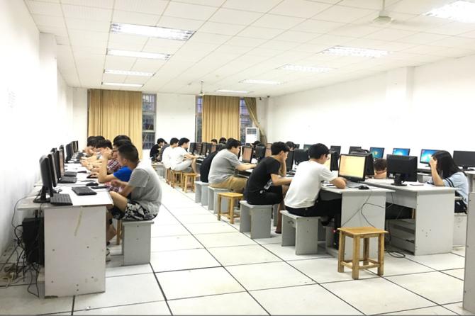 小程序设计与开发大赛（新手如何参加信息学竞赛NOIP）