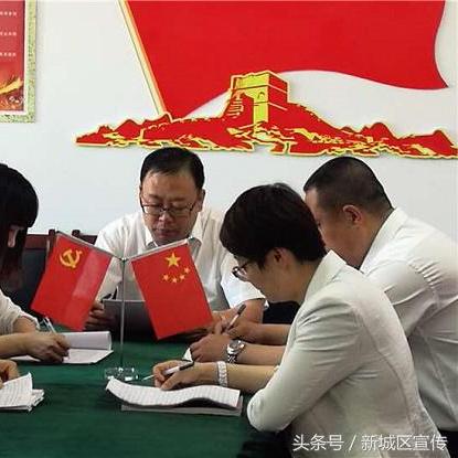 南通市启秀中学有多少人