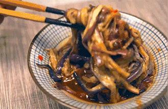 夏天吃什么美食好（夏季有什么好吃家常菜做法）