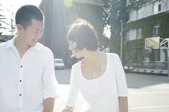 求解梦，梦中重逢初恋情人，携子共赴时光之旅