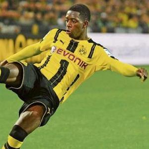 国足脾气最火爆的足球运动员的长尾关键词有什么