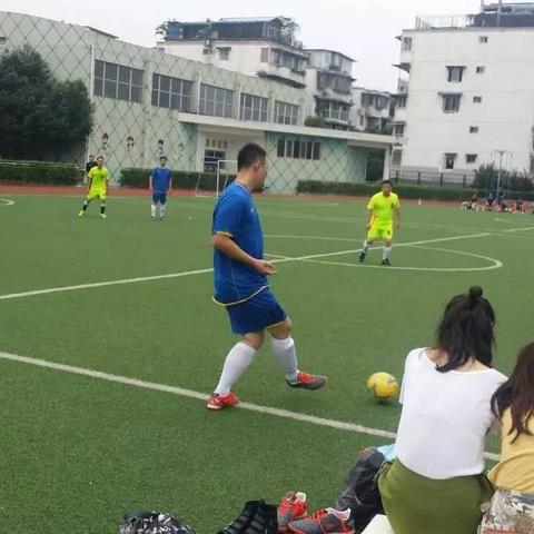 足球运动员入镜标准图的长尾关键词有哪些