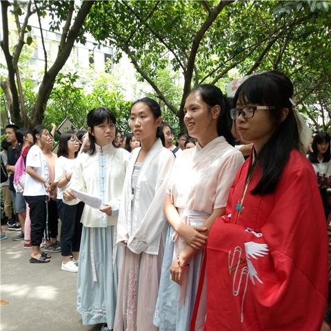 济南市礼乐中学哪个街道